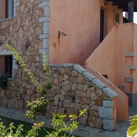 Sa Pira Будони